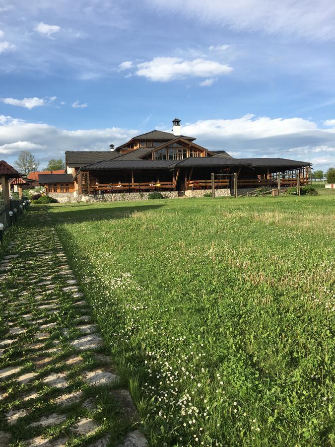 Nacionalna Kuca Bajo Mackat Willa Zewnętrze zdjęcie
